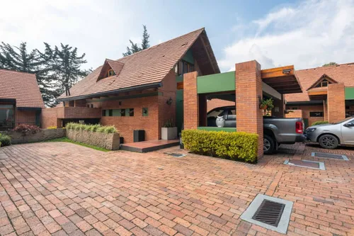 Casa En Arriendo En Sierras Del Moral. Cod V22942