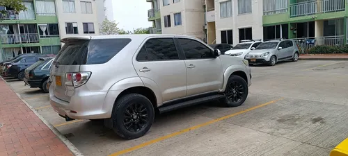 Toyota Fortuner 2.7l 4x2