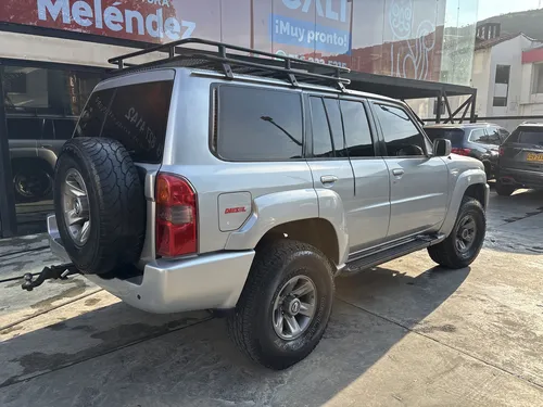 Nissan Patrol Grx At 3000cc Td 5p