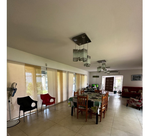 Imagen 5 de 25 de Venta- Impecable Casa En Barrio La Magdalena