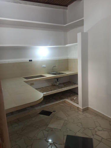 Imagen 3 de 7 de As En Alquiler Apartamento Semi Amoblado Ambrosio Plaza As