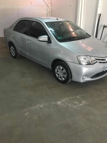 Toyota Etios 1.5 Sedan Xs 2015