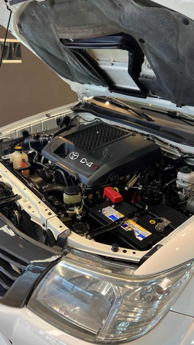 Toyota Hilux 3.0 Cd Srv Cuero 4x4 5at - A4