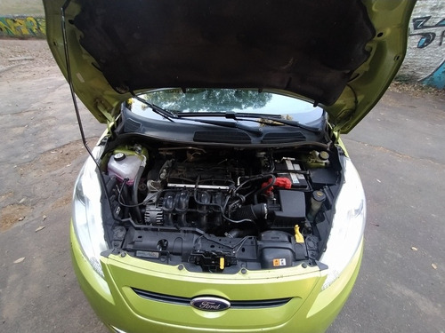 Ford Fiesta Kinetic Design 1.6 Design 120cv Titanium 2013