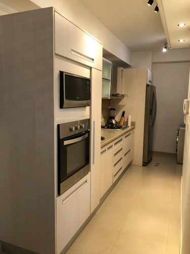 Imagen 8 de 10 de Apartamento En La Urbanización La Trigaleña, Residencias Barbara Palace Abraham Rojas