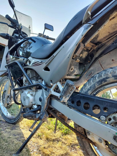 Imagen 12 de 22 de Honda Nx 400cc Falcon