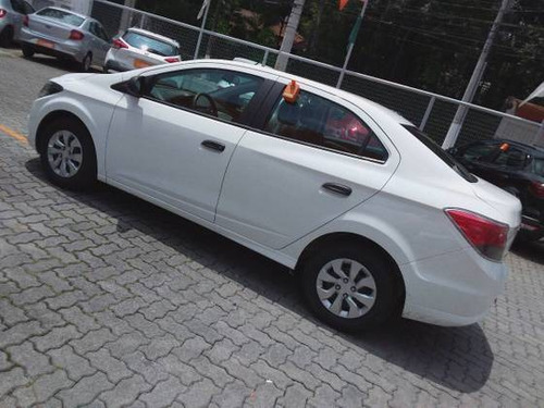 Imagem 2 de 10 de Chevrolet Prisma 1.0 Mpfi Joy 8v Flex 4p Manual
