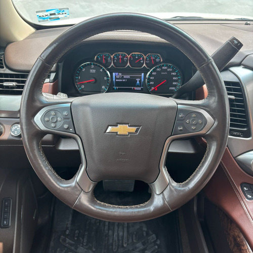 Chevrolet Suburban 5.3 Ltz 4x4 Mt