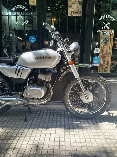 Suzuki Ax 100