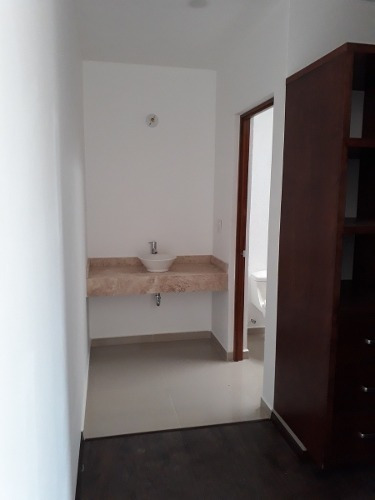 Imagen 18 de 22 de Residencia En La Condesa Juriquilla, Roof Garden, Tapancos, 3 Recámaras, Lujo!