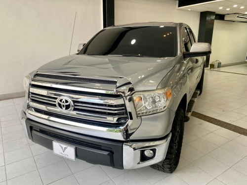 Imagen 2 de 11 de Toyota Tundra Trd Off Road Automatica 4x4