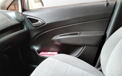 Imagen 8 de 13 de Chevrolet Sail Full