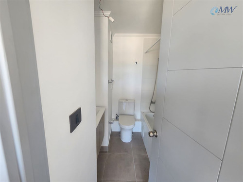 Departamento En Venta De 1d 1b. En Huechuraba. Sin Comisión