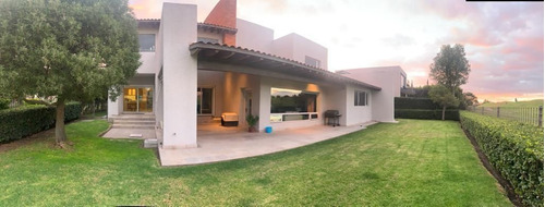 Hermosa Casa En Venta Club De Golf Campanario