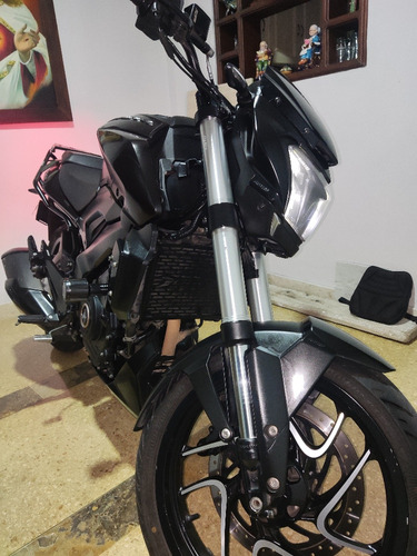 Bajaj Dominar 400 Ug