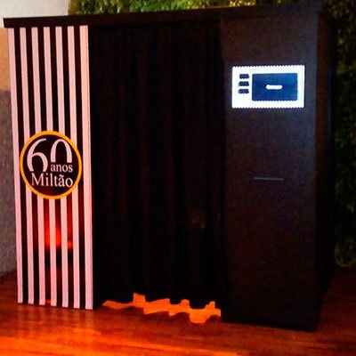 Imagem 1 de 9 de Foto Cabine Para Eventos 4 Horas De Serviço.