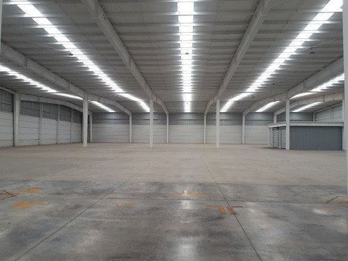 Bodega En Renta Cuautitlán, 3,425 M2. Andenes, Parque Industrial.
