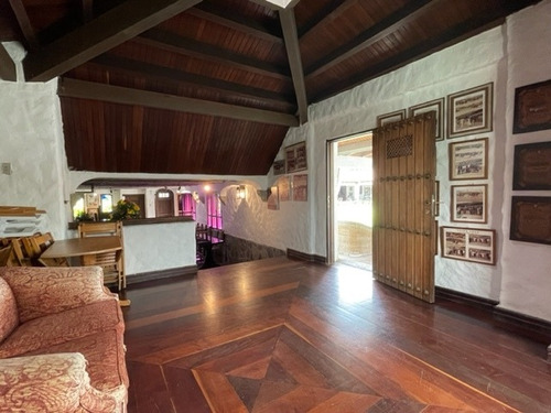 Imagen 23 de 24 de Se Vende Casa 800 M² 8h/10b/10p Cerro Verde
