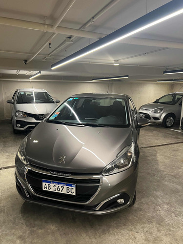 Peugeot 208 1.6 Allure Nav Tiptronic