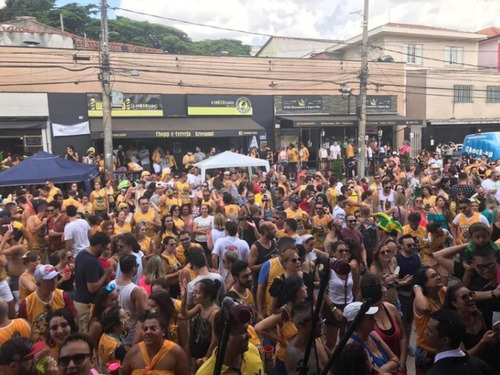 Passo O Ponto - Bar & Pub O Embarxador - Santana Zona Norte Em Pleno Funcionamento Com Faturamento E Clientes - Motivo: Viagem