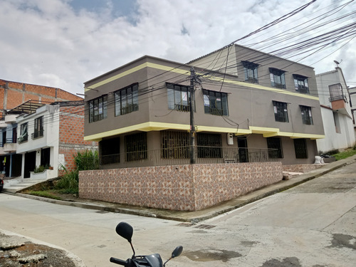 Vendo Casa Esquinera En Corales Pereira