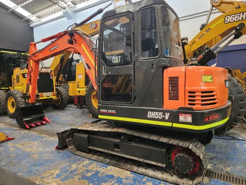 Excavadora Doosan Dh55 V