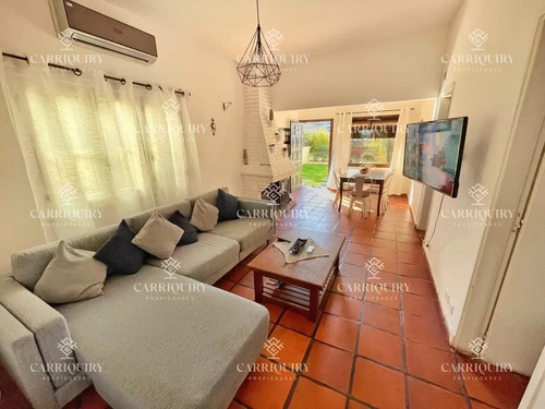 Casa En Venta De 3 Dormitorios En Zona Ipora, Maldonado