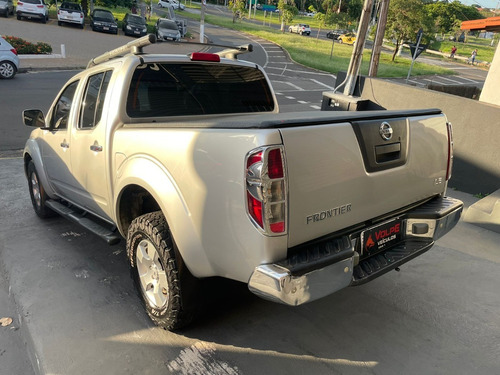 Imagem 6 de 13 de Frontier Le 4x4 2.5 16v Cab. Dupla Aut. 12/13