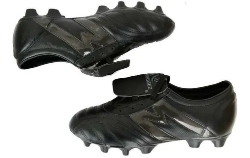 Tacos de online futbol color negro