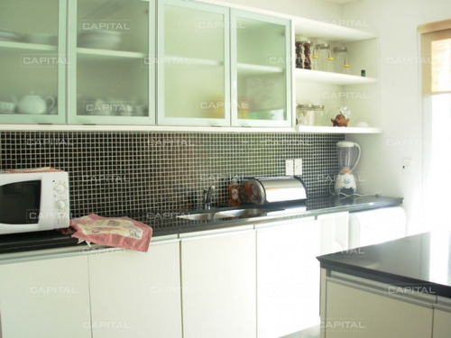 Excelente Casa De 3 Dormitorios En Playa Brava -ref:27242