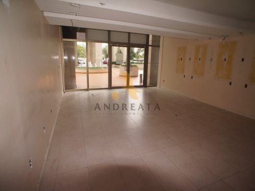 Imagem 2 de 11 de Barra Da Tijuca - Empresarial Sunplaza - Sala Com 74m² - Ótima Loja Com 74m² Com Jirau, Com Piso Frio, Benfeitorias, Banheiro, Copa, Ótima Localização - Loc5331m - 32217012