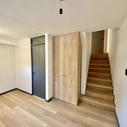 Casa En Venta De 4 Dorm. En Vitacura