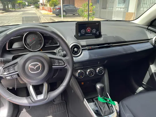 Mazda 2 Sedan 1.5 Grand Touring