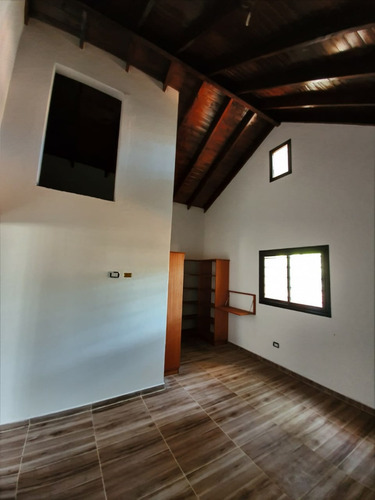 Casa Dos Ambientes A Estrenar - Financiada