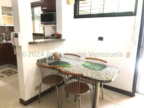 Casa En Calle Cerrada En Alto Prado Mls #24-21618