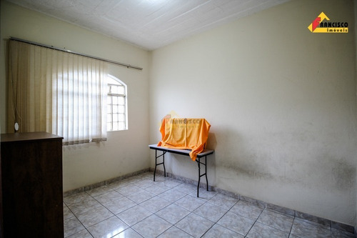 Imagem 14 de 25 de Casa À Venda, 4 Quartos, 1 Suíte, 3 Vagas, Danilo Passos - Divinópolis/mg - 46289