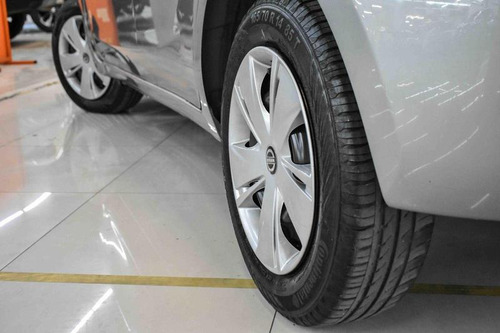Nissan March 10s