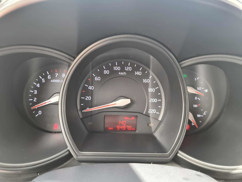 Imagen 14 de 14 de Kia Rio 1.6 Lx Sedan Mt 2017