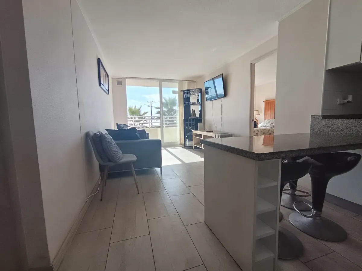 Imagen 1 de 11 de Venta De Departamento 2b2d En Av. Del Mar La Serena.