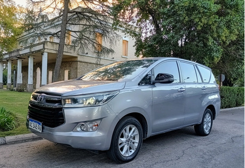 Toyota Innova 2.7 Srv 6at 8a