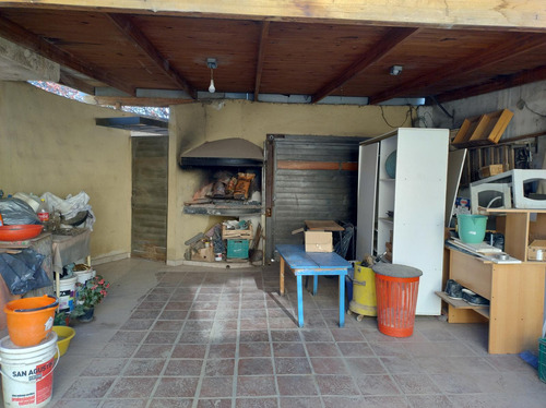 2 Casas Por El Precio De 1, En Venta, Barrio Mafekin, Oportunidad Ideal Para Renta.
