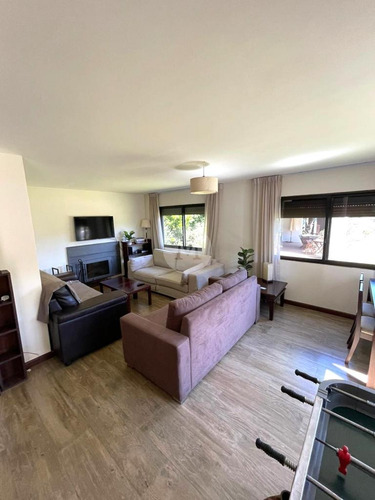 Venta Casa 4 Dormitorios Y Escritorio En Barrio Privado La Asunción
