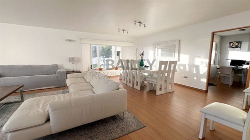 Casa El Encanto Se Arriendan 5d/5b Vista Espectacuar