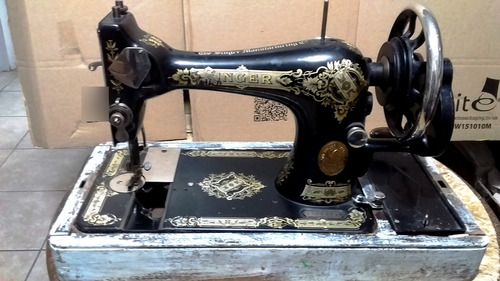 Antigua Máquina De Coser Singer Manivela Y306271 Para Adorno