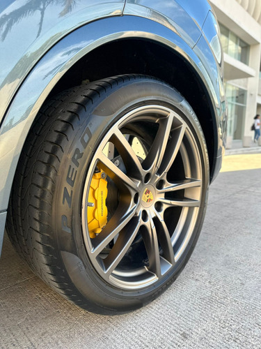 Porsche Cayenne 4.9 Turbo S At