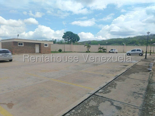 Apartamentos En Venta En El Este De Barquisimeto Con Planta Eléctrica Y Piscina Cod.25-10920 Nd