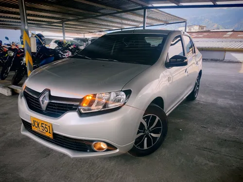 Renault Logan 1.6 Expression / Life +