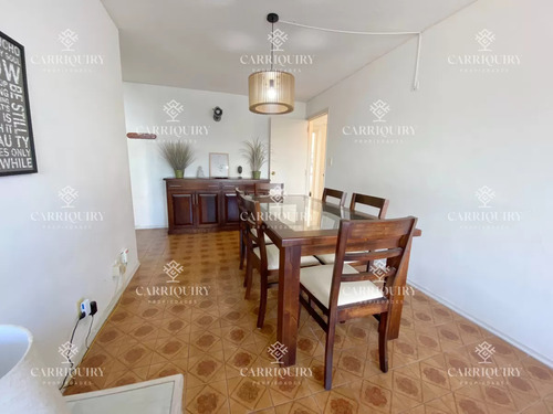 Venta Apartamento De 3 Dormitorios En Torre De Categoría
