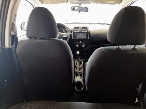 Imagen 13 de 13 de Nissan March 1.6 Advance T/m
