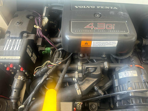 Four Winns 205 Cuddy Unica Volvo Inyeccion 225 Indianautica
